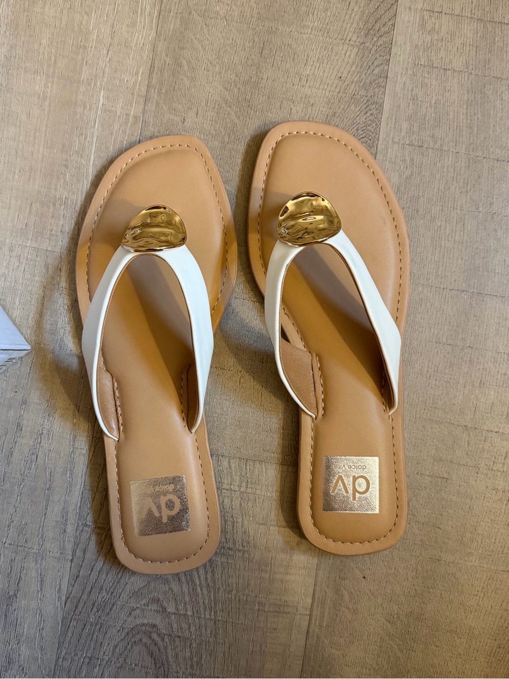 Dolce Vita Jesper White Sandal